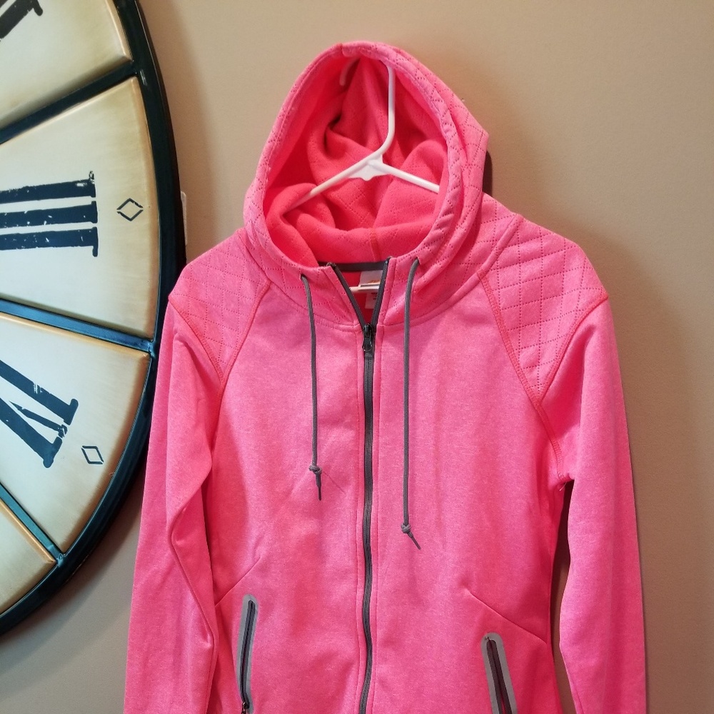 Avia zip up.....